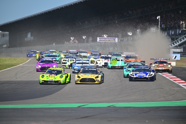 24h Rennen 2025 Nürburgring Start