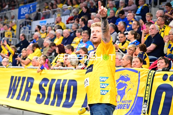 Moderation durch Kevin Gerwin (49; Rhein Neckar Löwen)