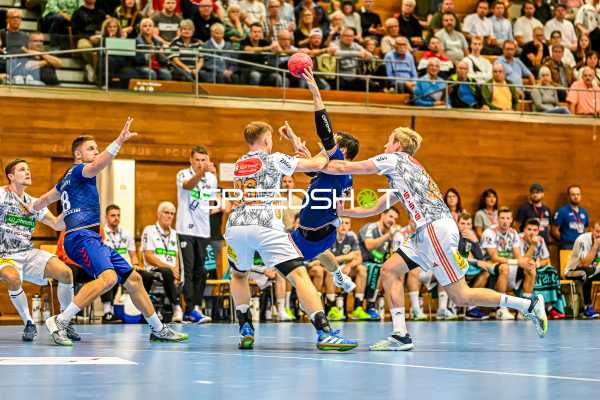 Handball I Herren I Saison 2023-2024 I DHB-Pokal I 3. Runde I SG BBM Bietigheim - TSV Hannover-Burgdorf I 04.10.2023 Dominik Claus (7, SG BBM Bietigheim)
Ort: Bietigheim-Bissingen, Germany
Datum: 04.10.2023 - Dominik Claus