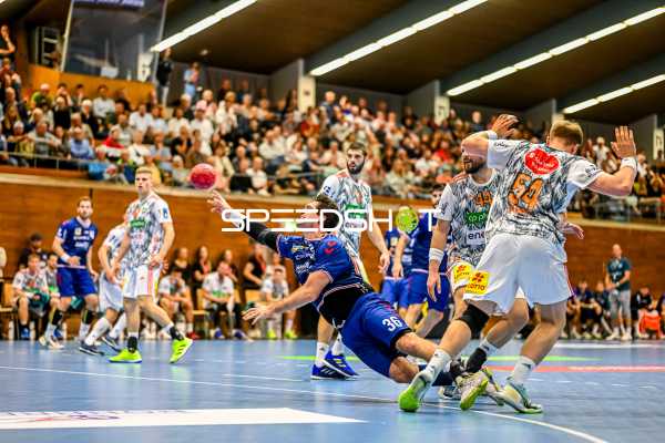 Handball I Herren I Saison 2023-2024 I DHB-Pokal I 3. Runde I SG BBM Bietigheim - TSV Hannover-Burgdorf I 04.10.2023 Jonathan Fischer (36, SG BBM Bietigheim)
Ort: Bietigheim-Bissingen, Germany
Datum: 04.10.2023 - Jonathan Fischer