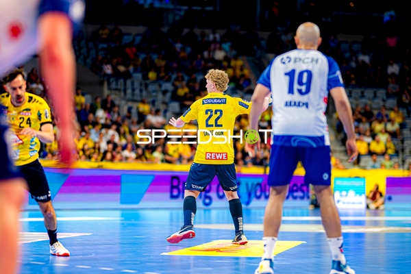 Ballbesitz Gustav Davidsson (22;Rhein Neckar Löwen), Patrick Groetzki (24;Rhein Neckar Löwen), David Cyrill Akakpo (19;1. VfL Potsdam)