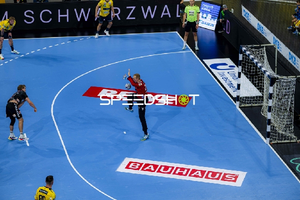 Handball-Szene mit Torwartparade