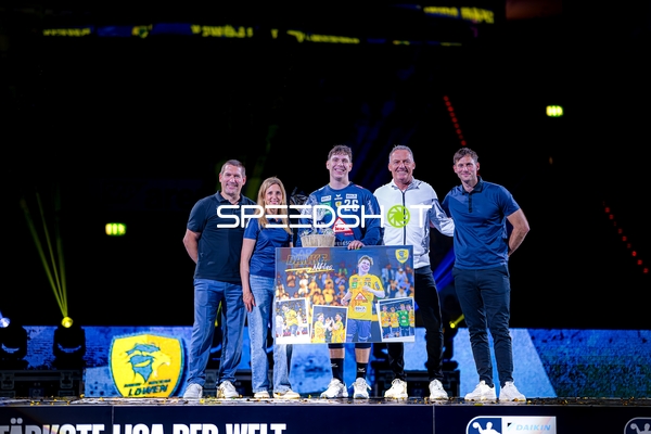 Ehrung für Niklas Michalski (26; Rhein Neckar Löwen)