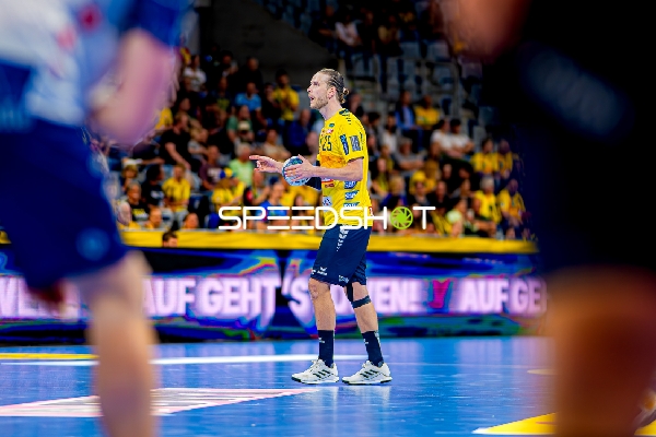 Ballbesitz Olle Forsell-Schefvert (25;Rhein Neckar Löwen)