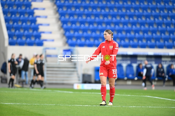 Samantha Steuerwald auf dem Feld