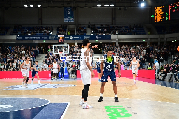 Szene mit Eric Reed Jr. (43; MLP Academics Heidelberg)