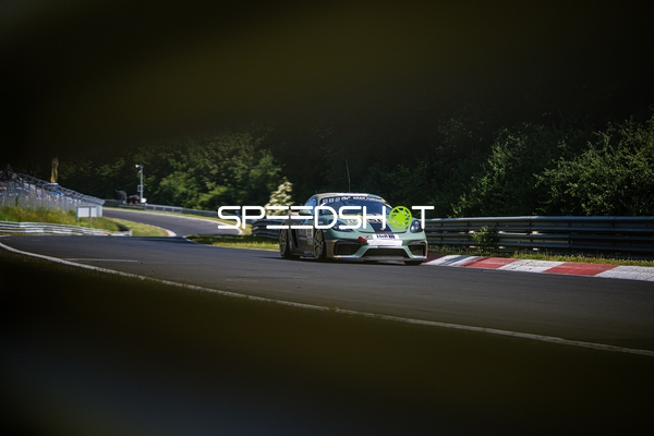 Rennfahrzeug auf der Nordschleife