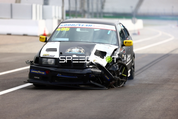 Unfall bei Rennen auf der Rennstrecke