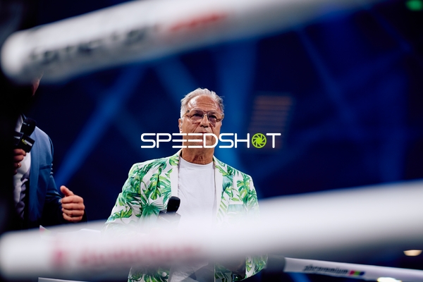 Moderator in Ringside Zone