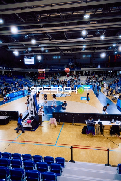 Vorbereitung der Spielfläche vor dem Spiel