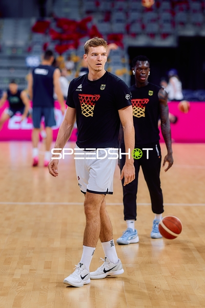 Justus Hollatz (21; Deutschland) beim Aufwärmen