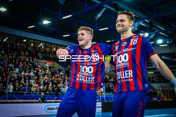 Handball I Herren I Saison 2023-2024 I 2. Handballbundesliga I 20. Spieltag I SG BBM Bietigheim - TV Großwallstadt I 10.02.2024 Alexander Velz (19, SG BBM Bietigheim), Fabian Wiederstein (18, SG BBM Bietigheim)
Ort: Bietigheim-Bissingen, Germany
Datum: 10.02.2024 - Fabian Wiederstein, Alexander Velz