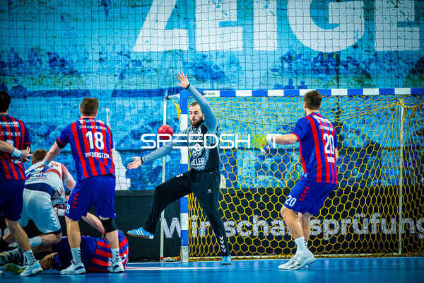 Handball I Herren I Saison 2023-2024 I 2. Handballbundesliga I 20. Spieltag I SG BBM Bietigheim - TV Großwallstadt I 10.02.2024 Fredrik Genz (16, SG BBM Bietigheim)
Ort: Bietigheim-Bissingen, Germany
Datum: 10.02.2024 - Fredrik Genz