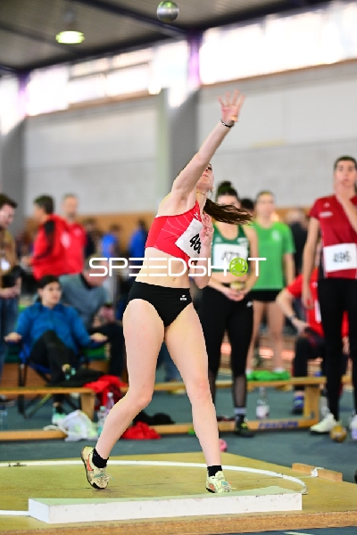 Startnummer 401 beim Weitsprung