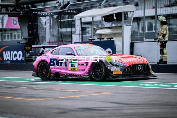 Rennfahrzeug auf dem Hockenheimring