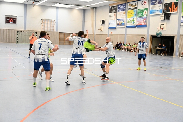 Wurf von TV Edingen Spieler Nummer 10