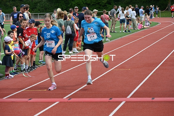 Spannender Zieleinlauf beim TVE Sommerlauf