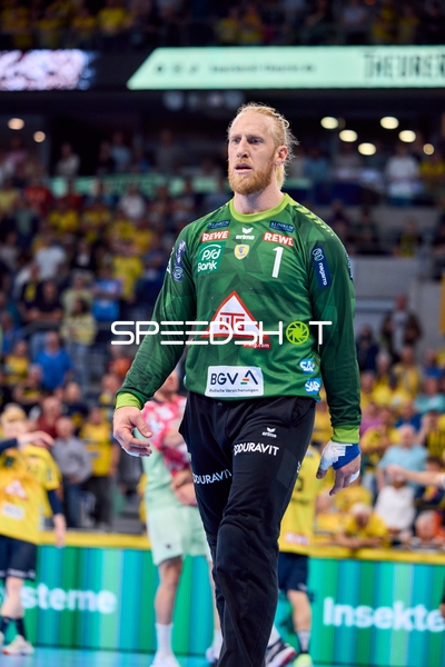 Torwart Mikael Appelgren (1; Rhein Neckar Löwen) in Position