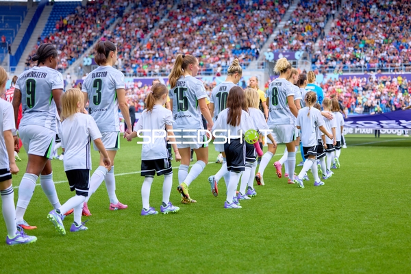 Fußball Frauen Einlauf