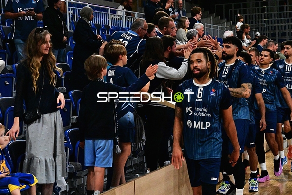 Spieler der MLP Academics Heidelberg auf dem Court