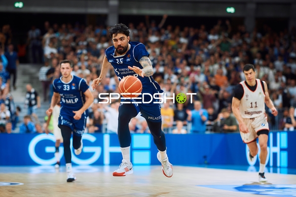 Zweikampf auf dem Court