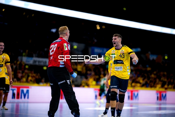 Halil Jaganjac (45; Rhein Neckar Löwen) jubelt nach Tor