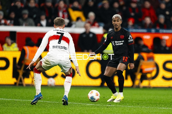 Zweikampf um den Ball