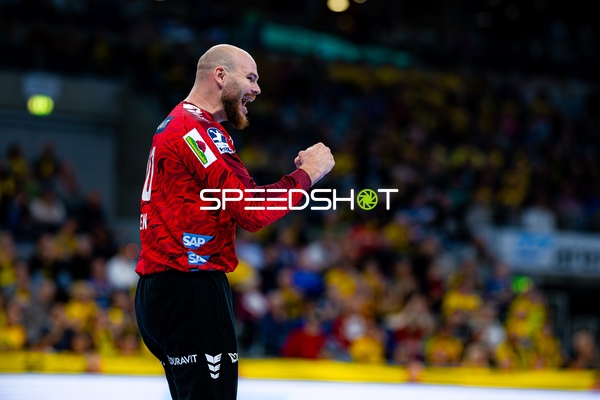 Torwart Mike Jensen (20; Rhein Neckar Löwen) zeigt Emotion