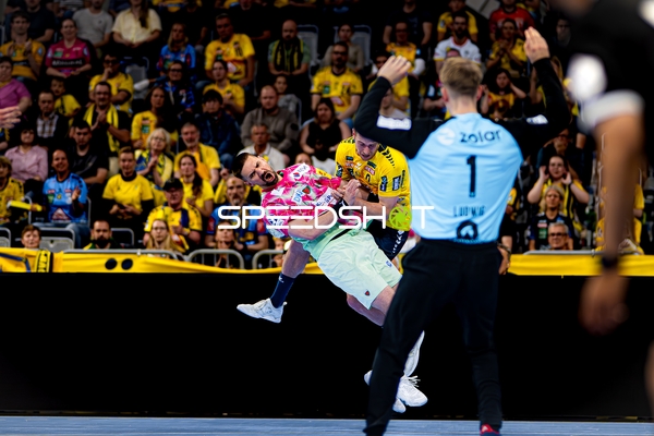 Handballspiel in Aktion