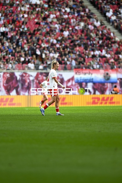 Spielerin auf dem Feld