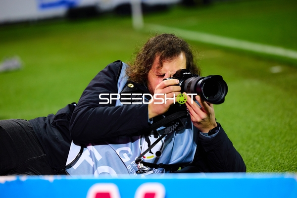 Fotograf bei Spielaufnahme