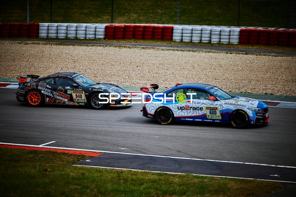 Enge Folge Adrenalin Motorsport Team Mainhattan Wheels (940): David Griessner, Nico Silva, Oskar Sandberg und PTerting Sports by Up2Race (680): Jannik Reinhard, John Von der Sanden, Karl Lukaschewsky