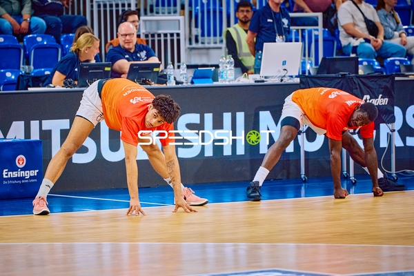 Aufwärmen NINERS Chemnitz Jonas Richter (7;Niners Chemnitz), DeAndre Lansdowne (9;Niners Chemnitz)
