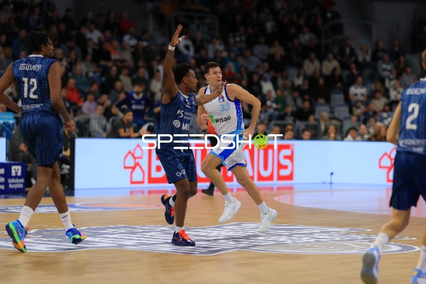 Ryan Hawkins (33; Frankfurt Skyliners) in Aktion