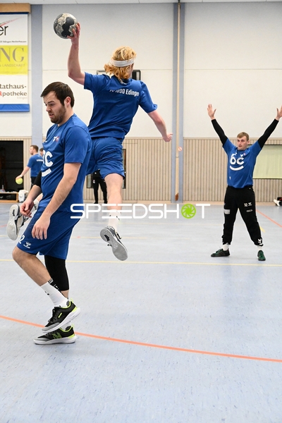 Dynamischer Wurf von Nummer 66