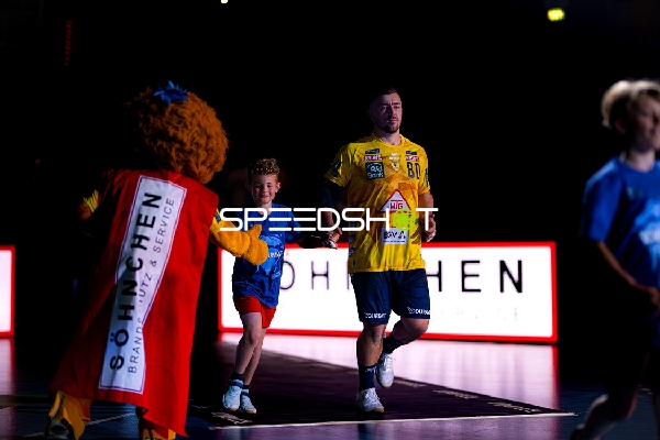 Kohlbacher betritt Halle