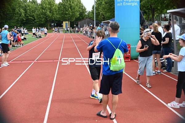 TVE Sommerlauf Edingen Zieleinlauf