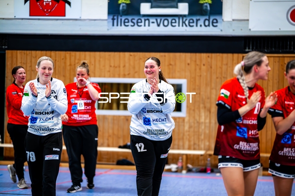 Hanna Krause (12, SG Schozach-Bottwartal) klatscht