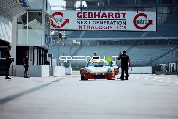 Jan Horwath in der Boxengasse