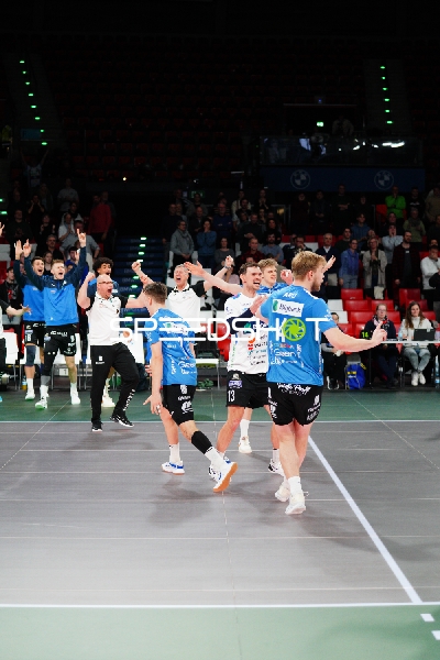 Jubel von Rico Wardlow (23; BigBank Tartu), Stefan Kaibald (10; BigBank Tartu) und Johan Vahter (13; BigBank Tartu)