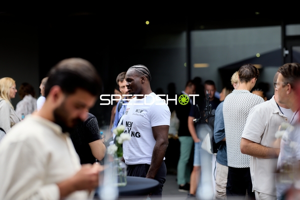 Ringside-Zone Face-Off Pressekonferenz