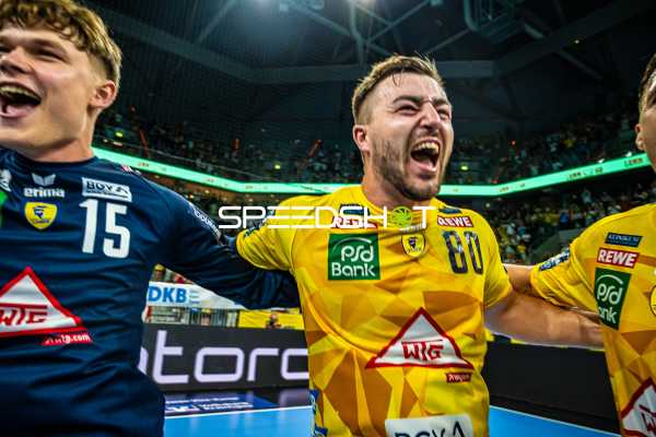 Handball I Herren I Saison 2024-2025 I Daikin Handballbundesliga I 1. Spieltag I Rhein-Neckar Löwen - THW Kiel I 05.09.2024 Jubel, Jannik Kohlbacher (80, Rhein-Neckar Löwen)
Ort: Mannheim, Germany
Datum: 05.09.2024 - Jubel, Jannik Kohlbacher, Jannik Kohlbacher