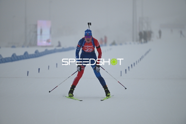 Sprint der Frauen mit Regina ERMITS (18; Biathlon Frauen)