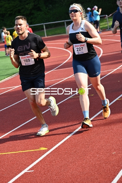 Läufer beim TVE Sommerlauf