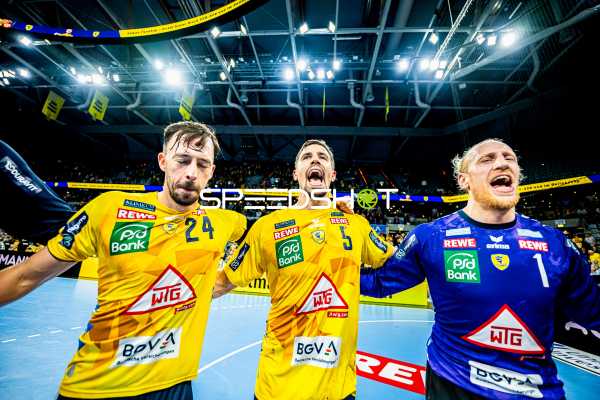 Handball I Herren I Saison 2024-2025 I Daikin Handballbundesliga I 5. Spieltag I Rhein-Neckar Löwen - Handball Sportverein Hamburg I 07.10.2024 Jubel, Ivan Martinovic (5, Rhein-Neckar Löwen), Patrick Groetzki (24, Rhein-Neckar Löwen), Mikael Appelgren (1, Rhein-Neckar Löwen)
Ort: Mannheim, Germany
Datum: 07.10.2024 - Jubel, Ivan Martinovic, Patrick Groetzki