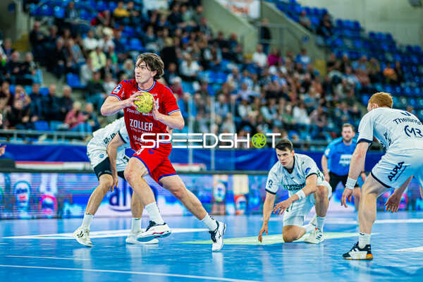 Handball I Herren I Saison 2024-2025 I Daikin Handballbundesliga I 6. Spieltag I SG BBM Bietigheim - TBV Lemgo Lippe I 10.10.2024 Fynn Nicolaus (14, SG BBM Bietigheim)
Ort: Bietigheim-Bissingen, Germany
Datum: 10.10.2024 - Fynn Nicolaus