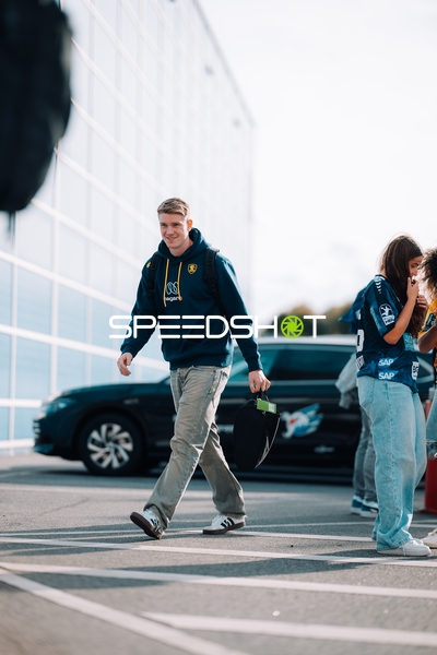 Spieler Haukur Thrastarson (25; Rhein Neckar Löwen) läuft