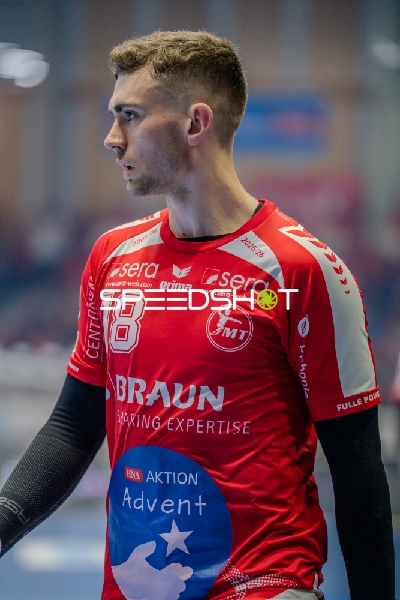 Florian Drosten (18; MT Melsungen) auf dem Feld