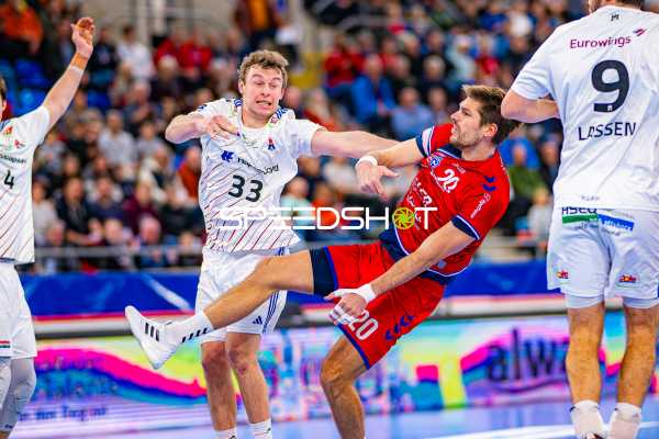Handball I Herren I Saison 2024-2025 I Daikin Handballbundesliga I 15. Spieltag I SG BBM Bietigheim - Handball Sportverein Hamburg I 14.12.2024
