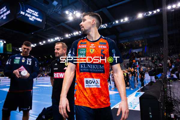 Handball I Herren I Saison 2024-2025 I Daikin Handballbundesliga I 16. Spieltag I TVB Stuttgart - Rhein-Neckar Löwen I 23.12.2024